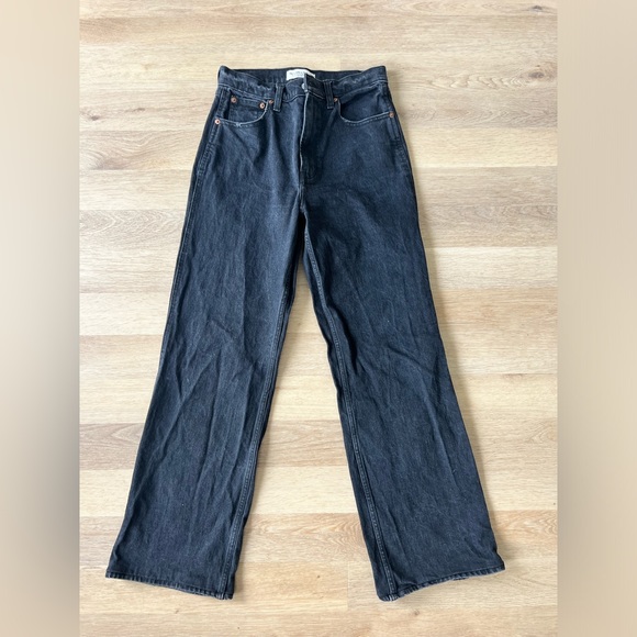 Abercrombie 90’s Relaxed Ultra High Rise Jeans - Picture 4 of 4